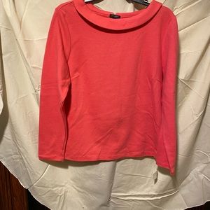 New. Ladies top.  Lg.